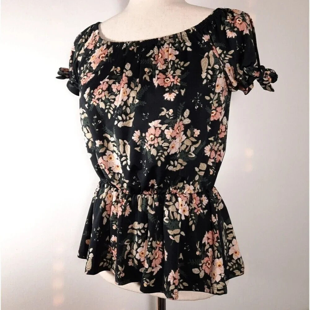 First Love On or Off Shoulder Floral Knit Peasant Top Size Medium / Large Ruffle - Picture 2 of 13